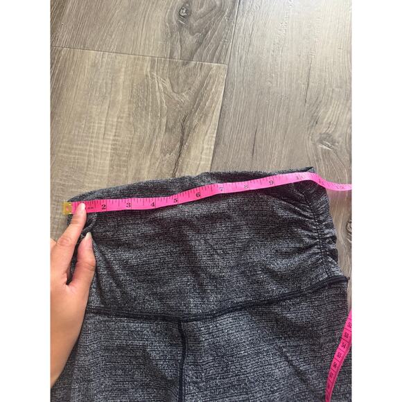 Lululemon Still Mind Foot Strap Yoga Pants Ice Gray Black Size 4 EUC - Picture 8 of 10